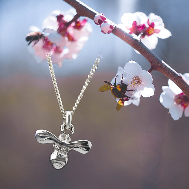 Silver Bee Necklace / Tiny Silver Bumble Bee Pendant on a Sterling Silver  Chain ... Detailed Realistic Chubby Honey Bee Necklace - Etsy